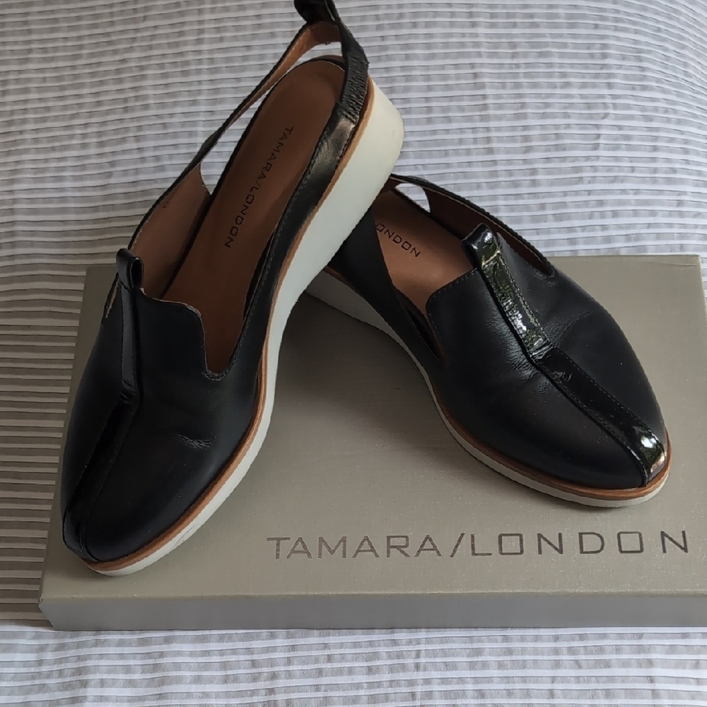 Tamara London Riggle Women's Shoe